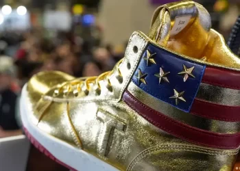 marca de zapatillas de trump 1