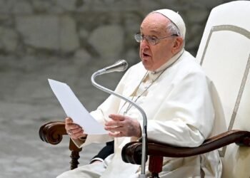 el papa francisco alerta de que muchos conflictos