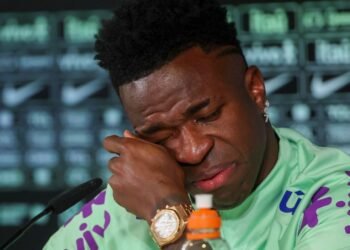 principal vinicius llora racismo