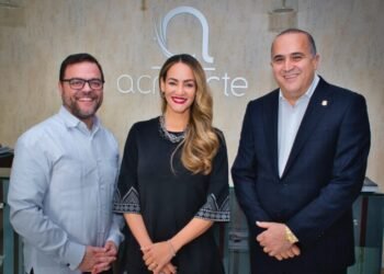 senador luis sepulveda wanda sanchez y senador victoria yeb 768x584