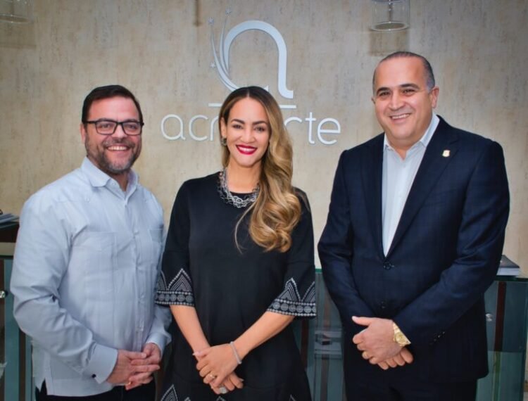 senador luis sepulveda wanda sanchez y senador victoria yeb 768x584