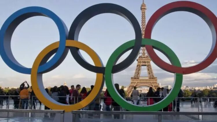 la torre eiffel lucira los anillos olimpicos durante los juegos de paris 146122