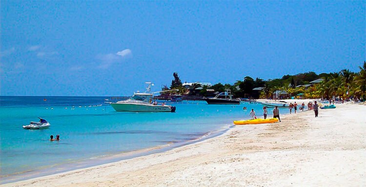 roatan destino turistico forbes