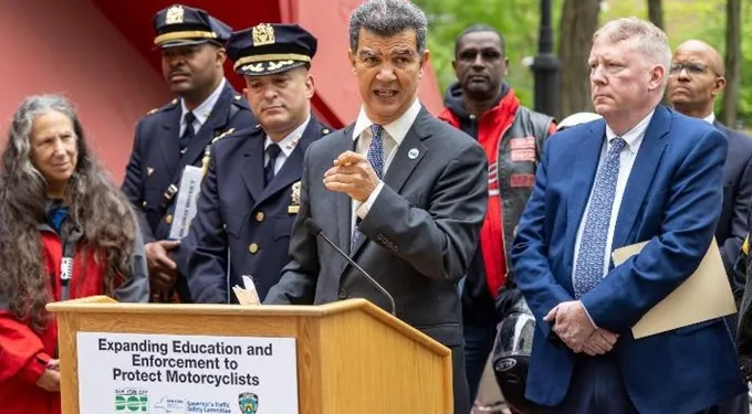zzzzzzzzzzzzzzz dot y la policia ny trabajaran en conjunto para controlar uso indebido de motocicletas