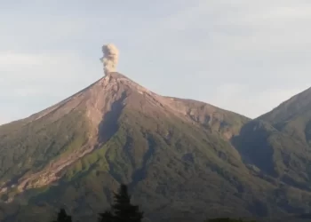 volcan de fuego.jpg