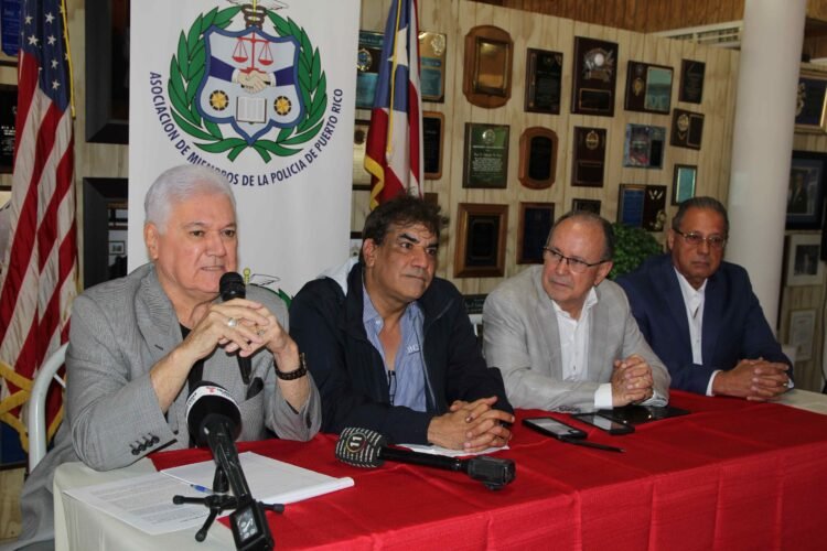 img 1237 jose j. taboada de jesus rev moises roman ivan casals y rafael lineros