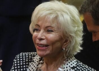 a uno 1356525 1 740x430 1