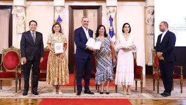 dia de la biblia luis abinader encabeza acto conmemorativo focus 0 0 896 504