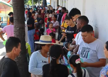 35b585c18688dead8161cd982eb875b33c7a0943w