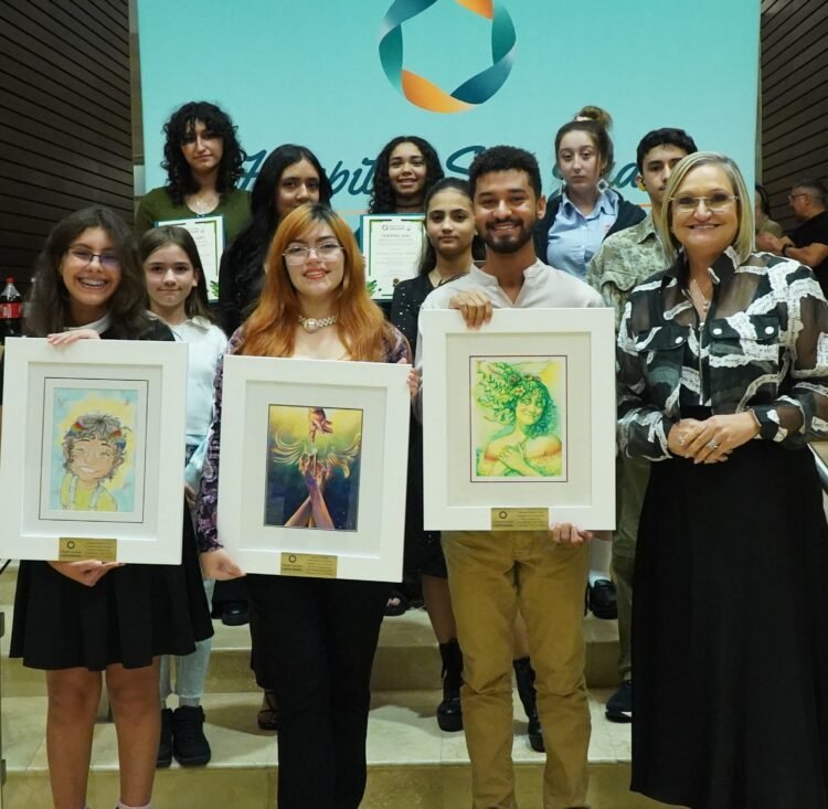 dsc00210 premiación del certamen de arte hospital san juan capestrano