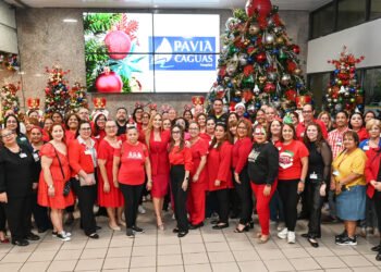 foto #1 hospital metro pavía caguas encendido navideño 2024