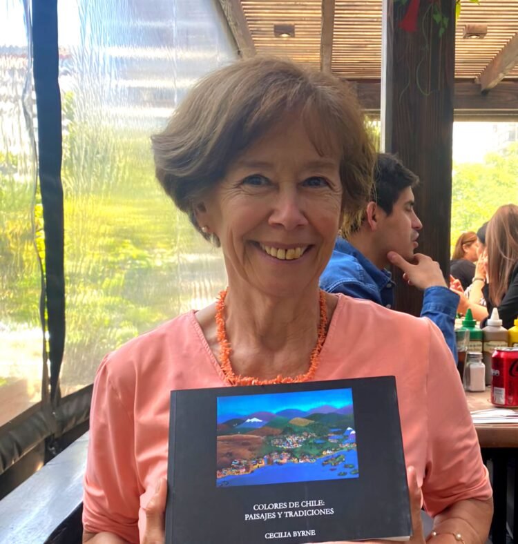 cecilia y libro colores de chile