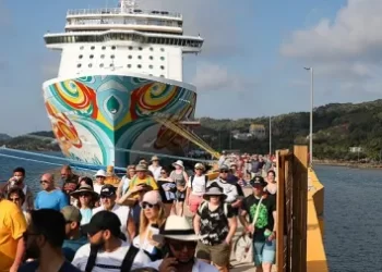 roatan cruceros