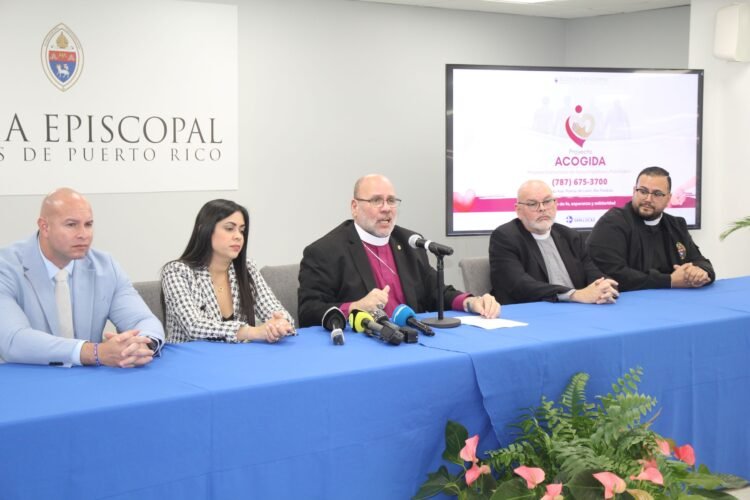 img 7497 lic. edgardo reyes dra. roció zayas rafael morales maldonado padre mario rodríguez padre adrián rivera