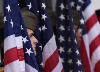 Trump conmemora el Día de los Caídos en Guerras en Estados Unidos