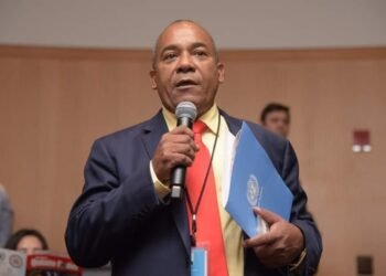 Los Océanos: Entre la Devastación y la Esperanza… ¿Quién Podrá Salvarnos?