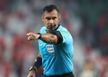 Mario Alberto Escobar: El Árbitro Guatemalteco que Dirigirá el Partido Canadá vs Honduras