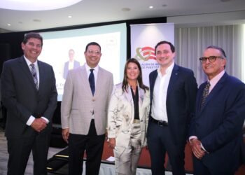 Jueces del Supremo y Administración de Tribunales discuten las leyes y reglamentos que aplican a la industria de Hospitales