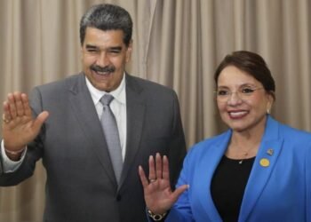 🇭🇳 Xiomara Castro respalda a Maduro y rechaza acusaciones de EE. UU. por narcotráfico 🇻🇪