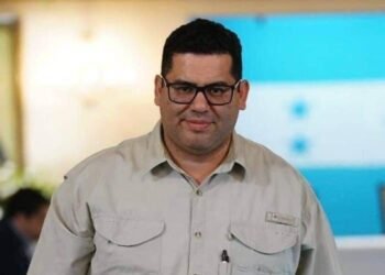 Briceño pide cancelar personería jurídica de la Confraternidad Evangélica por críticas a Libre