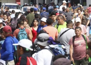 Esperanza de vida en El Salvador aumenta: esto es lo que dice una experta sobre los retos y oportunidades