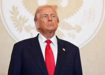 Trump insiste en que no necesita permiso del Congreso para atacar a cárteles en Venezuela