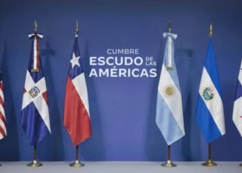 Donald Trump junto a líderes de América Latina en la cumbre Escudo de las Américas