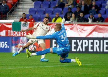 D.C. United rompe su sequía en un 4-4 inolvidable ante los Red Bulls