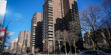 La escasez de departamentos grandes ha generado una crisis en el mercado mobiliario de la ciudad.