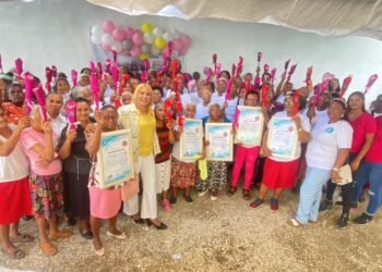 La Fundación Comunitaria Sealtiel celebró por todo lo alto el Día de las Madres Envejecientes