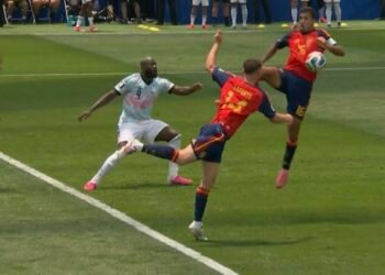 España se impuso a Bélgica por 2-1