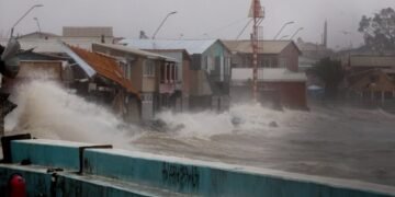 Chile bajo alerta por río atmosférico y tormentas