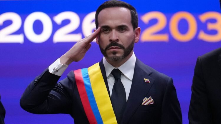 El ultraderechista Abelardo de la Espriella tras ser investido presidente de Colombia Matias Delacroix AP Photo/Matias Delacroix