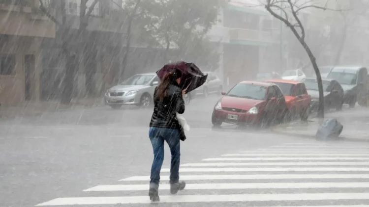 Onda tropical en la costa de Venezuela.Créditos de imagen - ElDiario.com